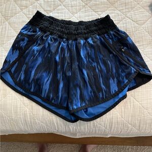 Lululemon Tracker Short Size 6